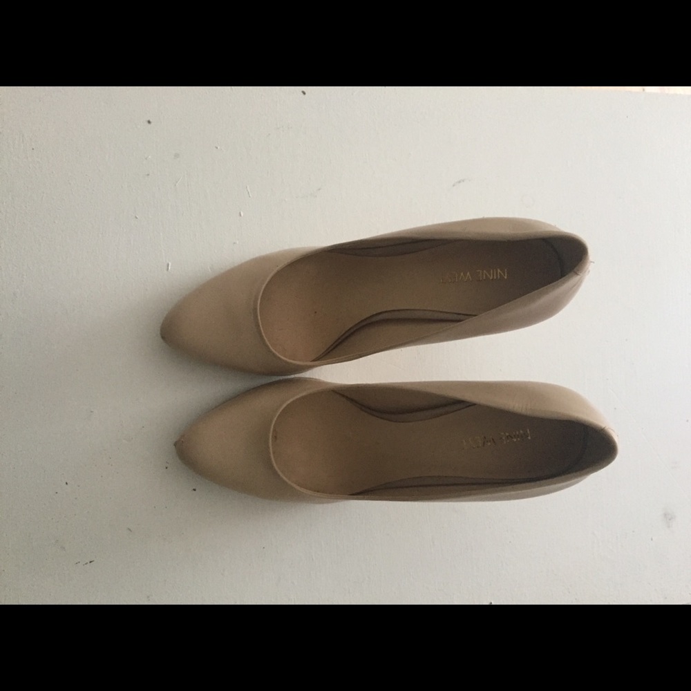 Heels - Picture 2 of 3